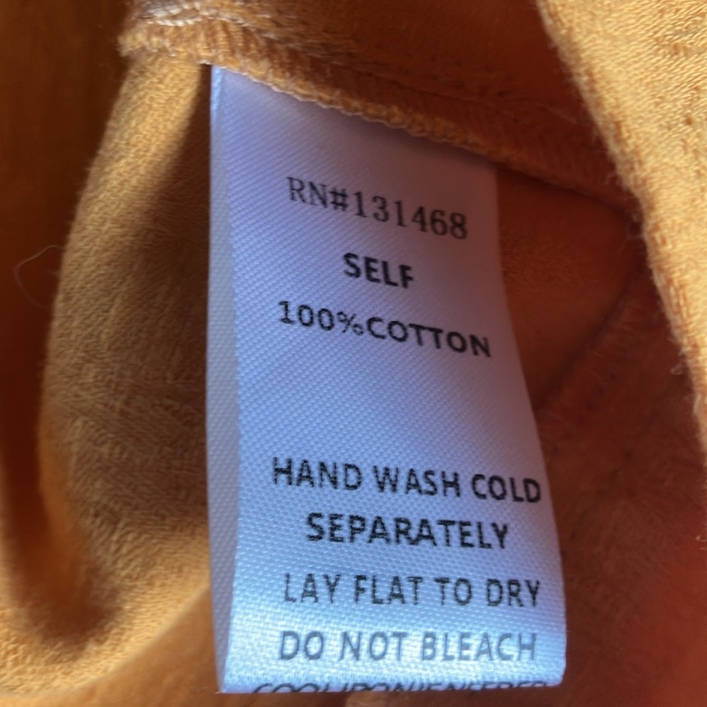 NWOT L FATE GOLDENROD PEARL BUTTON FRONT BELL LACE SLEEVES COTTON TOP - Picture 9 of 11